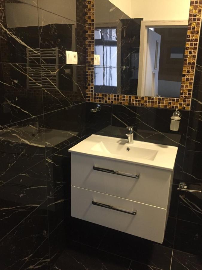 Cathedral Corner Luxury Apartment Budapest